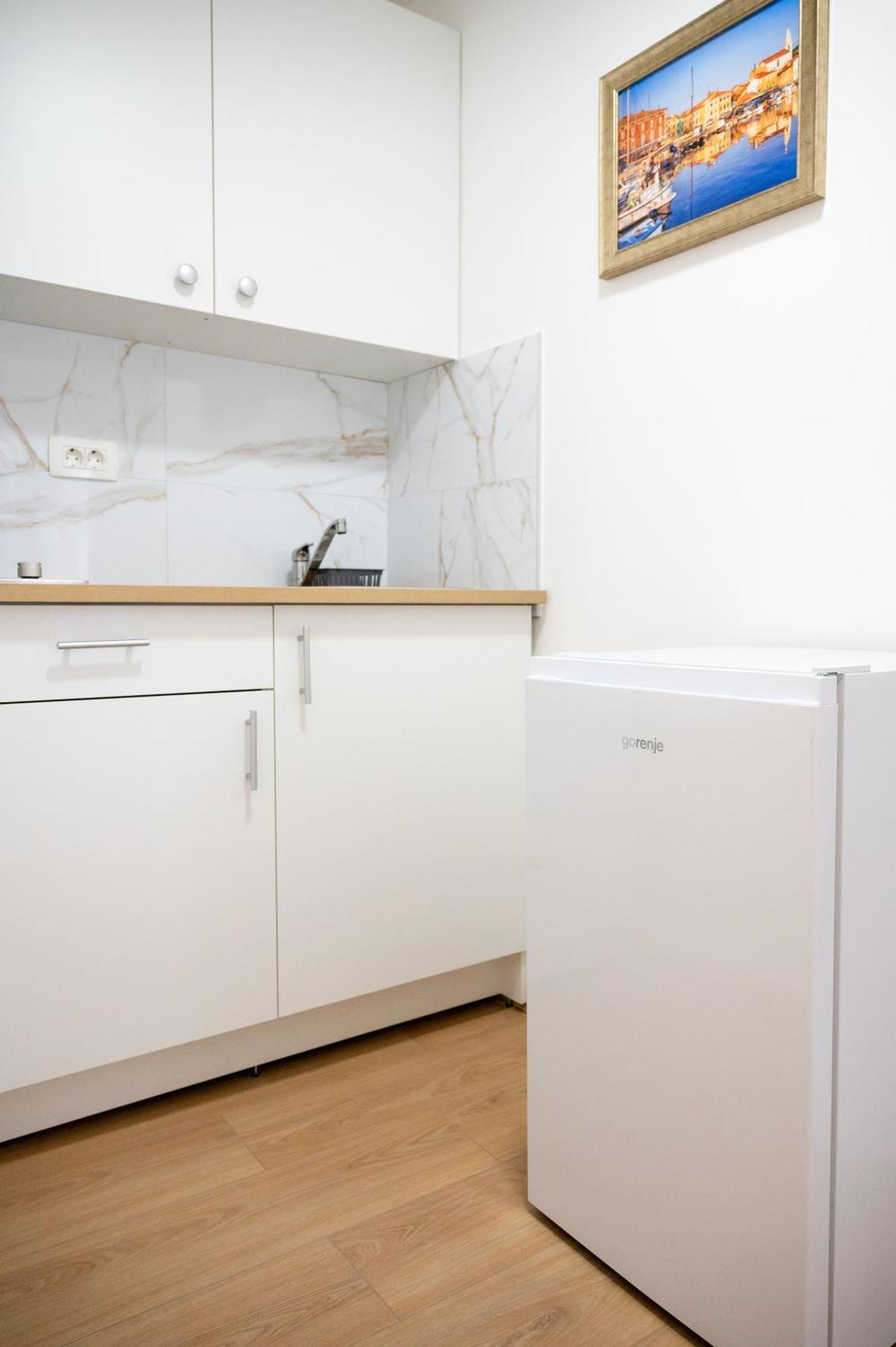 Lev Apartments Izola Cameră foto