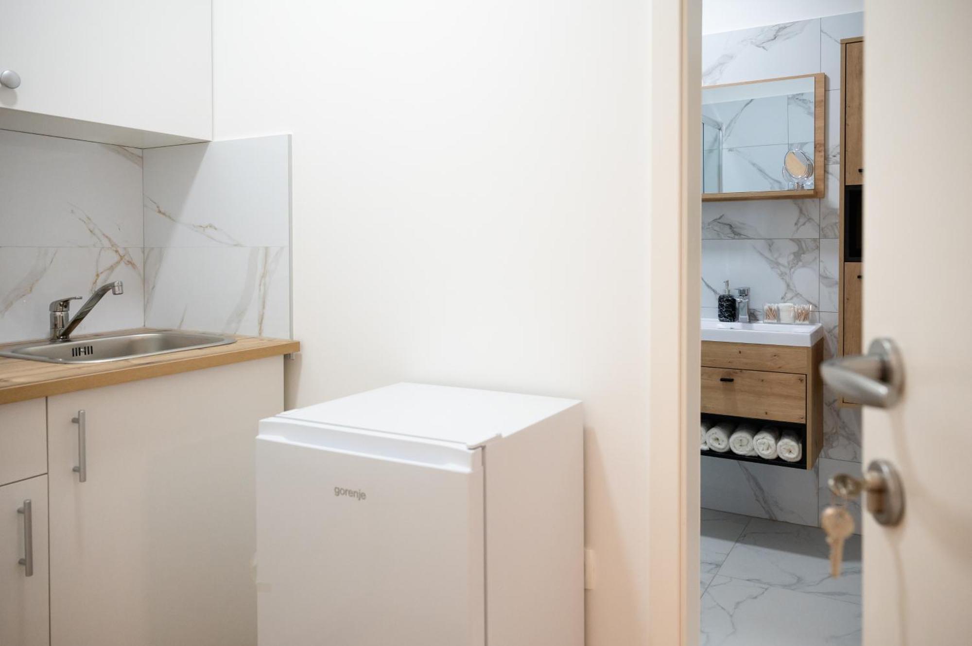 Lev Apartments Izola Cameră foto